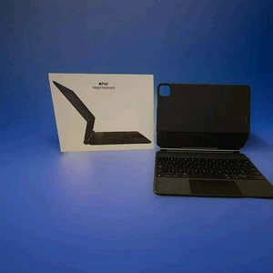 Apple Magic Keyboard per iPad Pro 11 pollici (4°) e iPad Air (5°) MXQT2LL/A - Foto 1 di 14