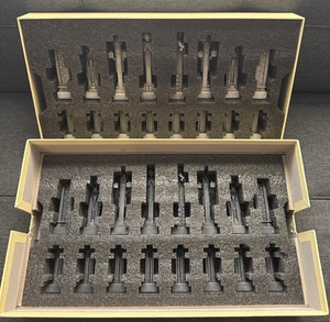 Frank Lloyd Midway Gardens Chess Pieces Set 2010 - Picture 1 of 11