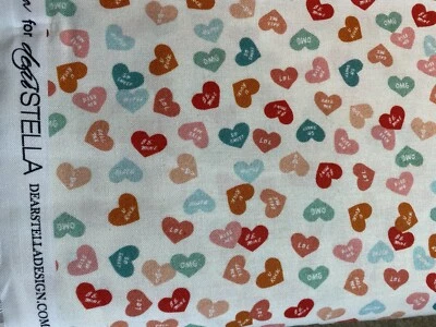 Tela de edredón de algodón Dear Stella Conversación corazón San Valentín por 1 yarda Foto 1 de 3