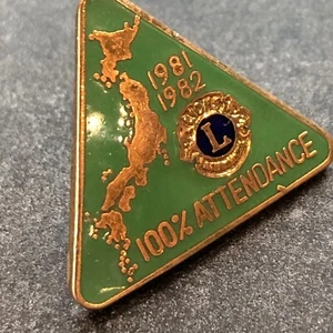 Pin Gold Tone Lions Club of Japan Perfect Attendance 1980s Green Enamel Rare - Picture 1 of 13