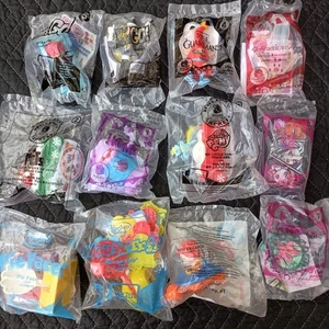 Set (12) NEU Home Secret Life of Pets Hasbro My Little Pony McDonalds Spielzeug 2010er - Bild 1 von 7