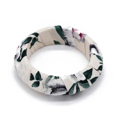 Brazalete floral blanco verde y rosa Foto 1 de 2