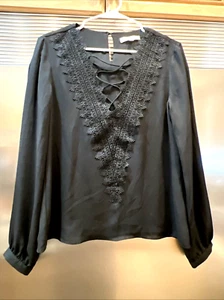 WAYF BLUSE BOHO OBERTEIL SCHWARZ SPITZE VORNE GR. S DAMEN LANGARM - Bild 1 von 7