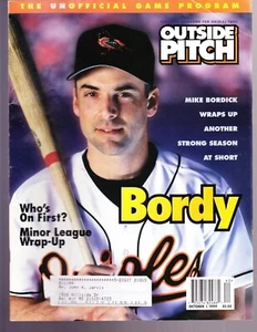 PROGRAMA DE REVISTA OUTSIDE PITCH ORIOLES OCTUBRE 1 DE OCTUBRE 1999 MICRÓFONO BORDICK - Imagen 1 de 1