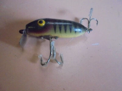 Señuelo de pesca vintage Rinehart Jinx marrón con costillas negras Foto 1 de 4