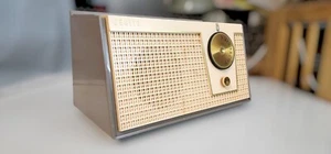 Zenith F510L 1961 radio de tubo AM atómica gris - blanco excelente - Imagen 1 de 9