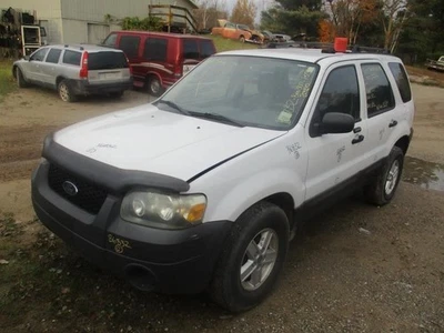 (DOES NOT INCLUDE BUMPER) Front Bumper Reinforcement Fits 01-12 ESCAPE 368580 Foto 1 de 4