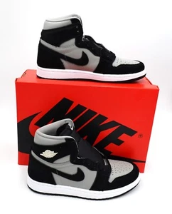 NUOVO AIR JORDAN 1 RETRO HI OG DONNA TAGLIA 8 TWIST 2 GRIGIO MEDIO NERO DZ2523 001 - Foto 1 di 6