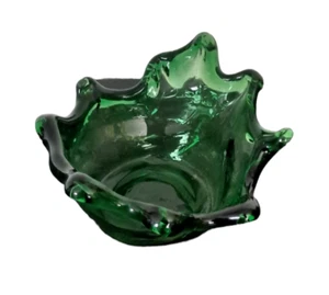 Vintage Hand-blown green dish great collectable - Picture 1 of 5