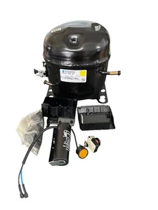 Tecumseh AE4450Y-AA1A Compressor 1/2 HP 115V/1PH/60HZ BTU/H=5450 3TUBES R134A - Picture 1 of 4