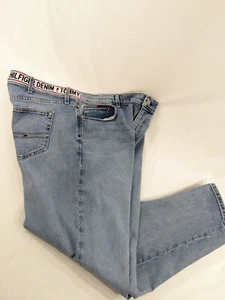 Vintage Tommy Jeans Mens 40 x 29 Tommy Spelled Out Light Wash Tapered Leg - Picture 1 of 9