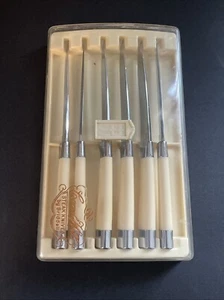 Juego de 6 cuchillos para carne Briddell Carvel Hall de colección con estuche de plástico original*años 60 - Imagen 1 de 2