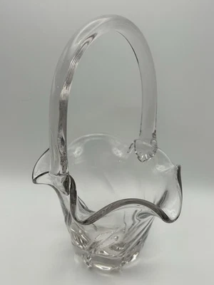 Винтажная прозрачная стеклянная зубчатая корзина других производителей - Изображение 1 из 4