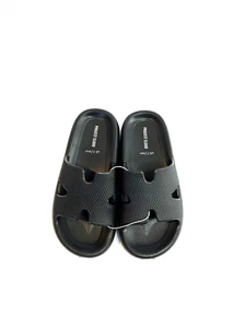NEW Project Cloud Black Sandals Slides Women Size 7 Fast Shipping - Picture 1 of 13