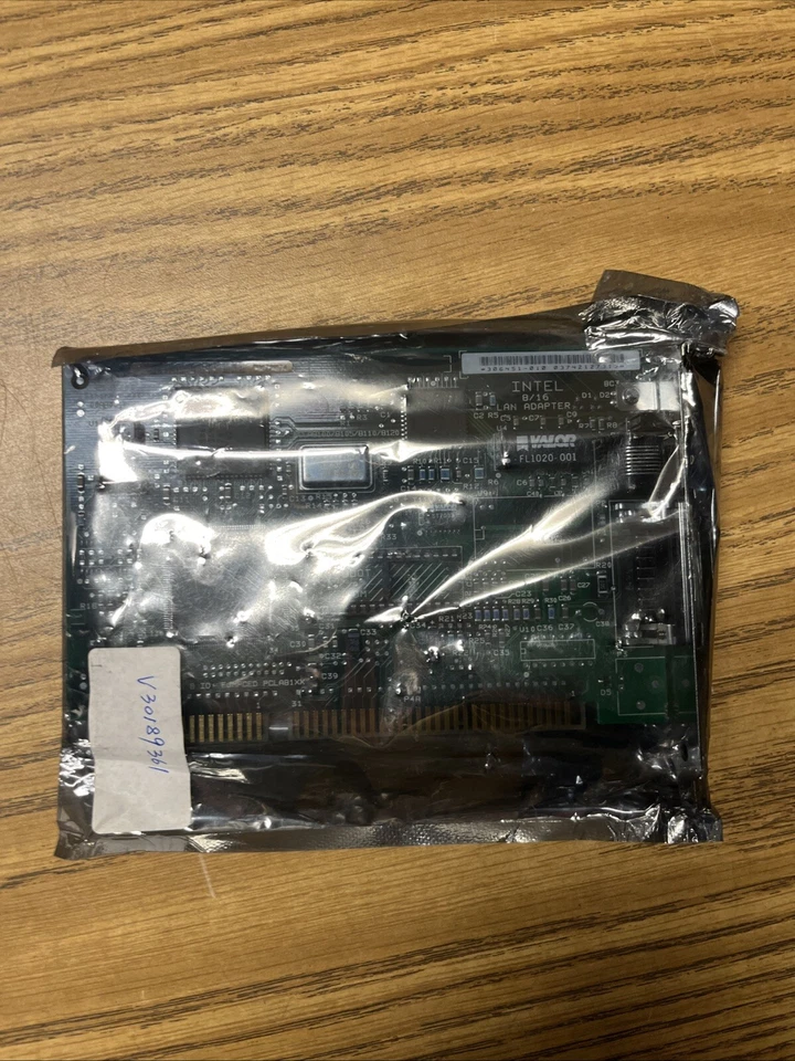 Intel 16-Bit 8/16 LAN Adapter RJ45 and AUI 306451-010 - Image 1 of 4