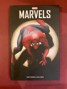 ROSS MARVELS TOME 1 COMICS ÉDITION MARVEL 2020 COMME NEUF  - Picture 1 of 4