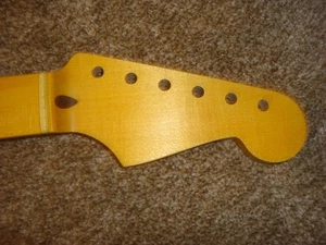 STRAT NECK Musikraft Quartersawn Maple 21f Amber Oil Tusq Nut Slight V Back - Picture 1 of 10