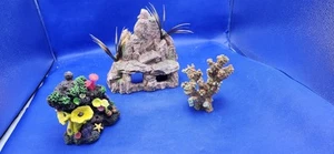 3 Vtg Pieces Of Faux Highly Colored Corals For Aquarium - Picture 1 of 6