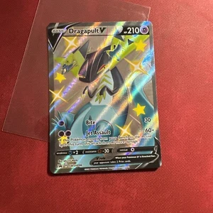 Dragapult V - SWSH096 - Pokemon Shiny Promo Sword & Shield Ultra Rare Card NM - Picture 1 of 2