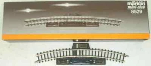 Marklin 8529 Z 7-11/16" R195 mm. 30° Curved Circuit Track - Picture 1 of 3