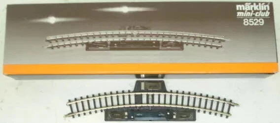 Marklin 8529 Z 7-11/16" R195 mm. 30° Curved Circuit Track - Image 1 of 3