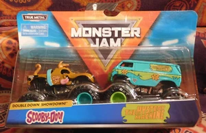Spin Master Monster Jam Double Down Showdown 2-pk SCOOBY-DOO vs MYSTERY MACHINE - Picture 1 of 12