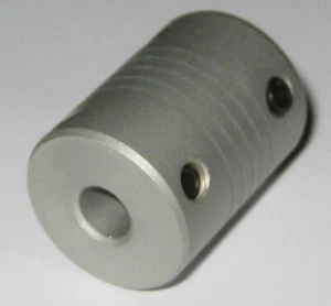 8 mm to 6.35 mm Shaft Flexible Coupling - 8mm to 1/4" - Aluminum Flex Coupler - Picture 1 of 5