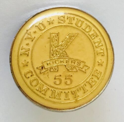 NYU New York University Student Committee Kickers 55 Lapel Pin Badge Rare (C13)