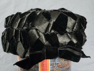 Vintage CHAPEAUX ORIGINAL BLACK WOVEN PILLBOX HAT with BOW  - Picture 1 of 9