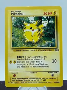 Juego de cartas coleccionables Pikachu Jungle Pokémon - Imagen 1 de 2