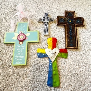 Lot 4x Kreuz Kruzifix Jesus recycelt Glitzer Mosaik Silber weibliches Mosaik - Bild 1 von 24