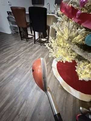 Left Handed Taylor Made Titanium Bubble Rescue - Image 1 of 4