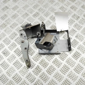 Jaguar F-Pace X761 Front Right Fender Bracket HK83-16290-BB 2.0 Diesel 3309092 - Picture 1 of 7