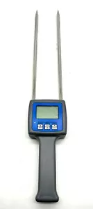 Professional Handheld Moisture Meter Tool TK100W with Storage Bag - Picture 1 of 12