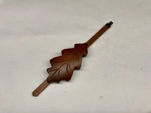 Large Oak Leaf Cuckoo Pendulum - Picture 1 of 7