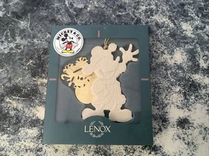 Adorno de porcelana Lenox Disney Mickey ""Un paquete de alegría"" nuevo en caja - Imagen 1 de 5