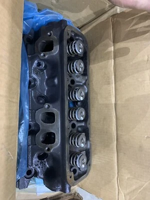 Cabezal motor Dodge 6 cilindros R5639480 Mopar  Foto 1 de 4