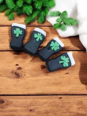 Fondant comestible St Patricks Guinness trébol adornos para pasteles Foto 1 de 3