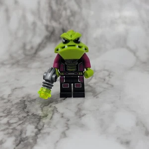 Lego Alien Trooper Minifigure Alien Conquest 7066 - Picture 1 of 2