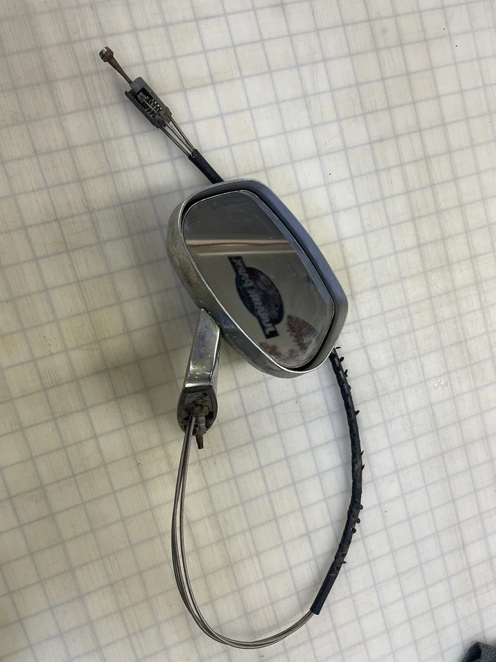 Espejo retrovisor remoto lado conductor izquierdo Buick Skylark Riviera Electra Lesabre 1970-1972. Foto 1 de 4