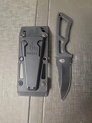 Cuchillo HOJA FIJA GERBER GHOSTRIKE RARO/DESCONTINUADO - HOJA 420HC - CON FUNDA EE. UU. Foto 1 de 4