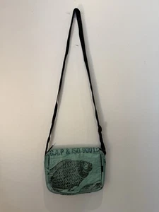 Torrain recycelte Handtasche Fisch künstlerisch leicht robust verstellbarer Riemen - Bild 1 von 8