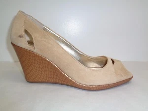 Kenneth Cole Size 9 M KNOCK IT Sand Suede Peep Toe Wedge Heels New Womens Shoes - Picture 1 of 12