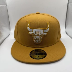 New Era 59Fifty Chicago Bulls Tan/Gold Colorpack Fitted Hat Size 7 - Picture 1 of 5