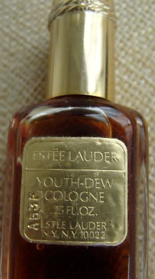 DE COLECCIÓN YOUTH DEW COLOGNE SPLASH A53F por ESTEE LAUDER .25 oz líquido Foto 1 de 4