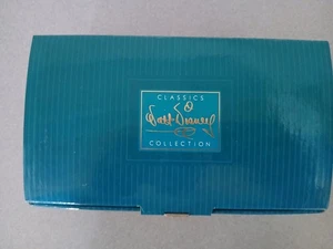 COLECCIÓN CLÁSICA WALT DISNEY ADORNO WINNIE THE POOH HASTA ÁRBOL DE MIEL - Imagen 1 de 8