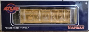 O Gauge Atlas Trainman 2002453-2 40' Stock Car Union Pacific (2-Rail Version) - Picture 1 of 7