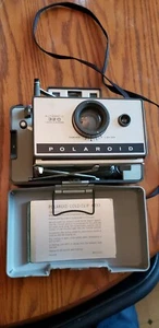 Vintage Polaroid Model 320 Automatic Instant Land Camera Shutter w/Case UNTESTED - Bild 1 von 7
