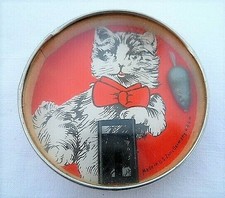 Le Chat Et L Odeur De La Javel Arbre A Chat