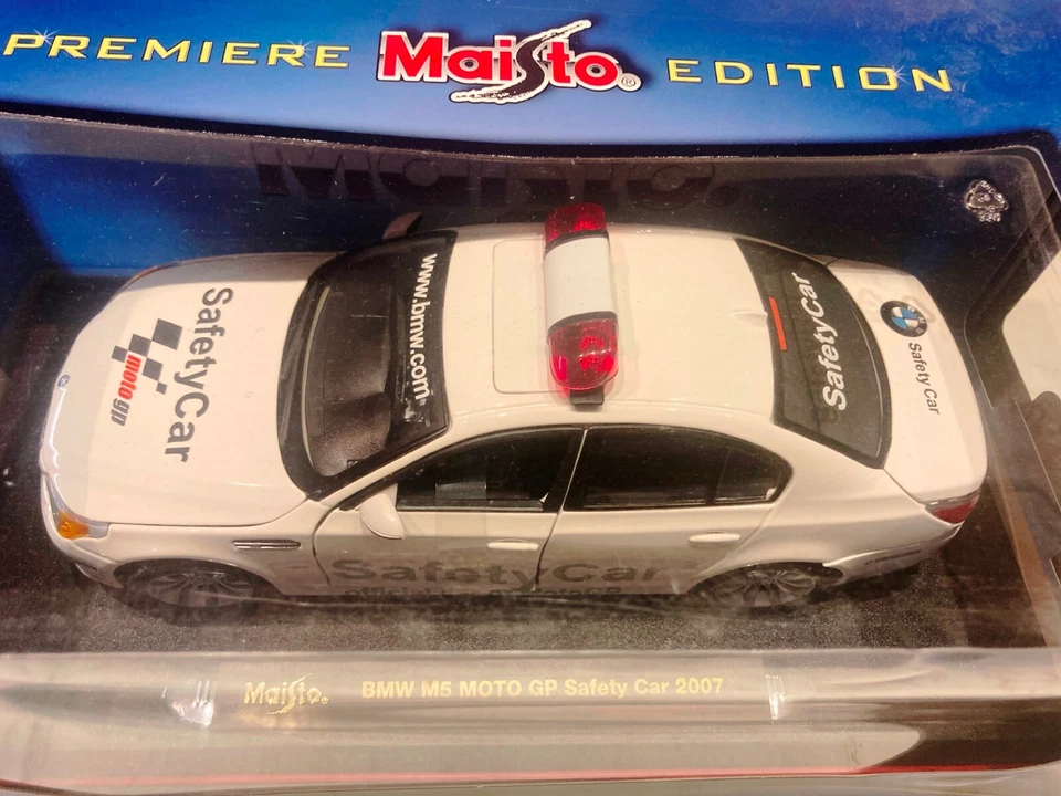 raro BMW M5 Moto GP Safety car 2007 1/18 1:18 MAISTO PREMIERE EDITION  - Imagem 1 de 4
